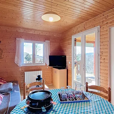 Chalet De La Gougere 4 *